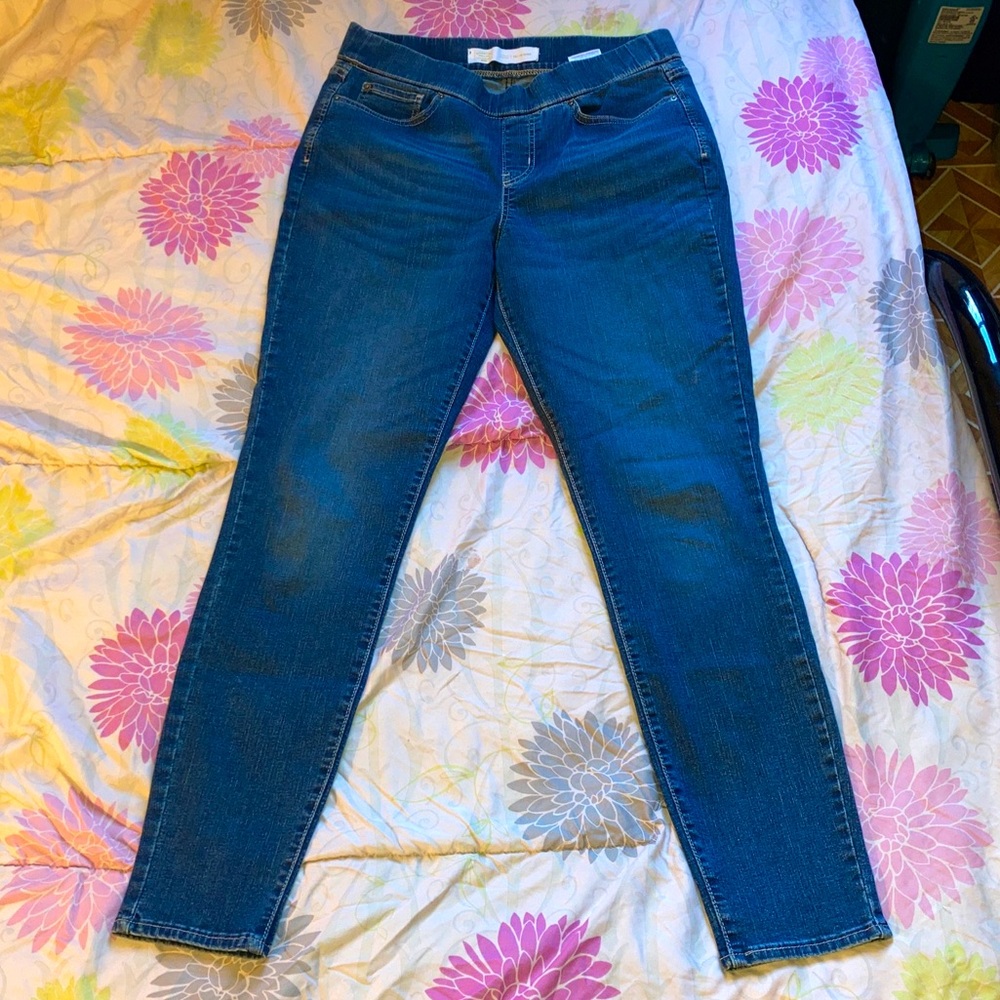 Signature by Levi Strauss Denim Women's Shaping Pull-On Super Skinny Jeans Sz 12